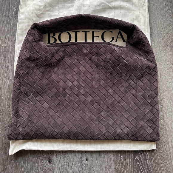BRAND NEW Bottega Veneta Small Hop Shoulder Bag in brown suede. Never worn!! - Picture 6 of 7